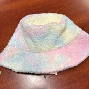 Riah fashion tie dye bucket hat // 071323